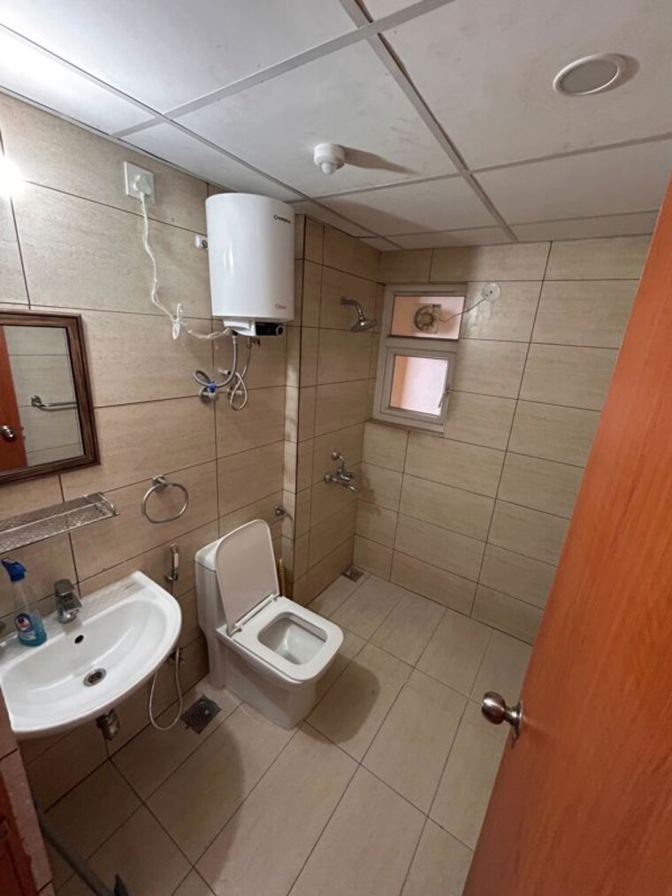 Bathroom, tata-eureka-park 3 Bedroom 1285 Sq.Ft. Apartment In Sector 150 Noida 10423050