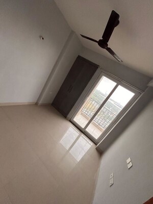 Furnished Amenities in 3 BHK Apartment at Tata Eureka Park, Sector 150 – for Rent