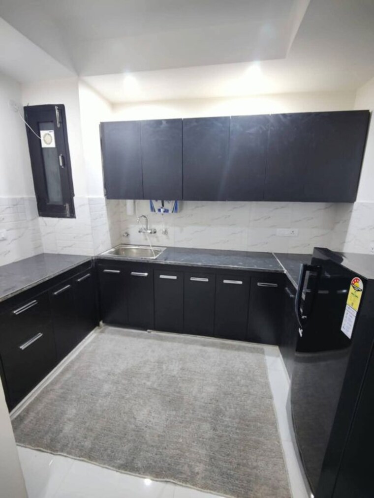 Kitchen, bptp-amstoria 4 Bedroom 250 Sq.Yd. Apartment In Sector 102 Gurgaon 10423352