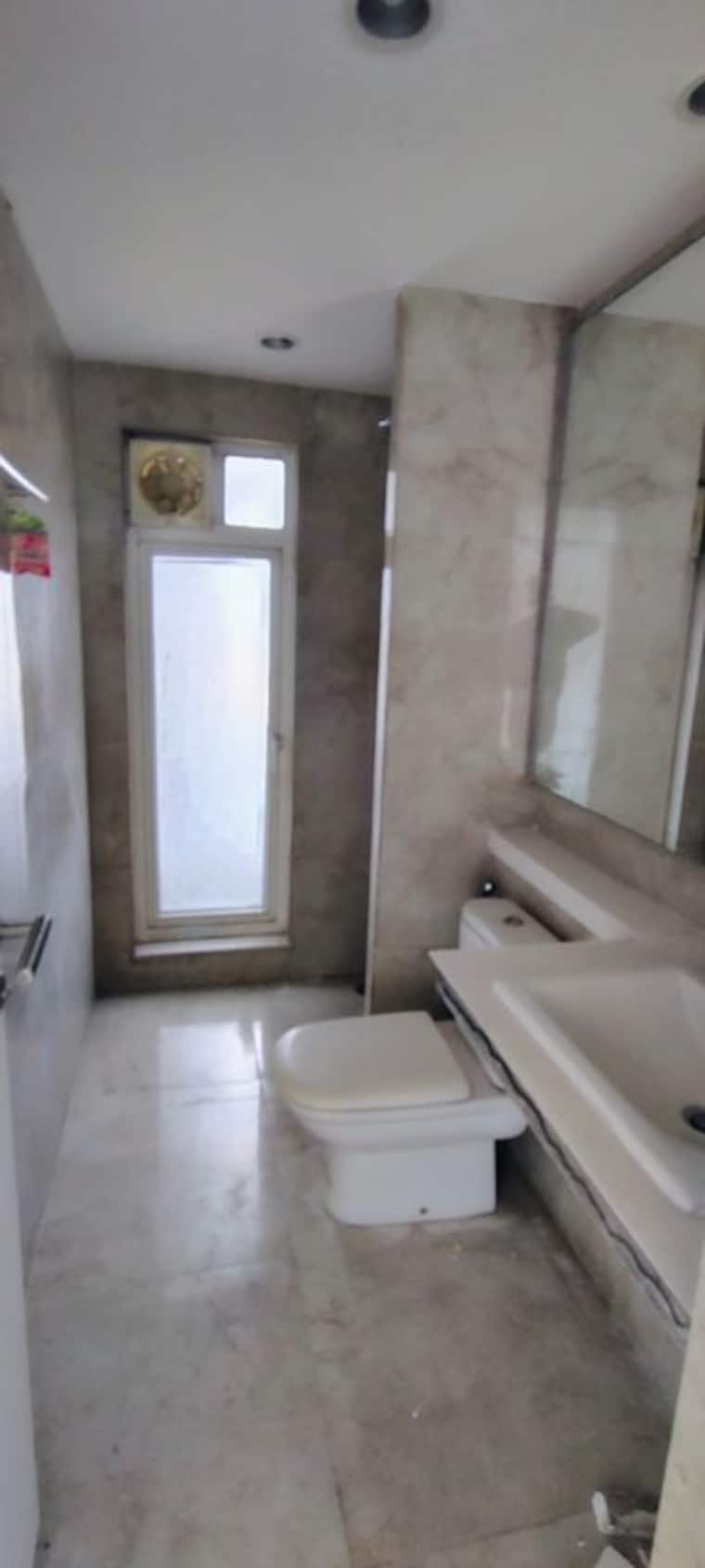 Bathroom, hiranandani-estate 2.5 Bedroom 900 Sq.Ft. Apartment In Ghodbunder Road Thane 10423386
