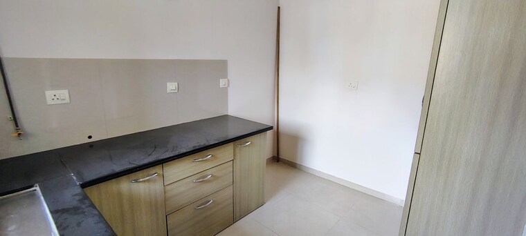 Kitchen, hiranandani-estate 2.5 Bedroom 900 Sq.Ft. Apartment In Ghodbunder Road Thane 10423386