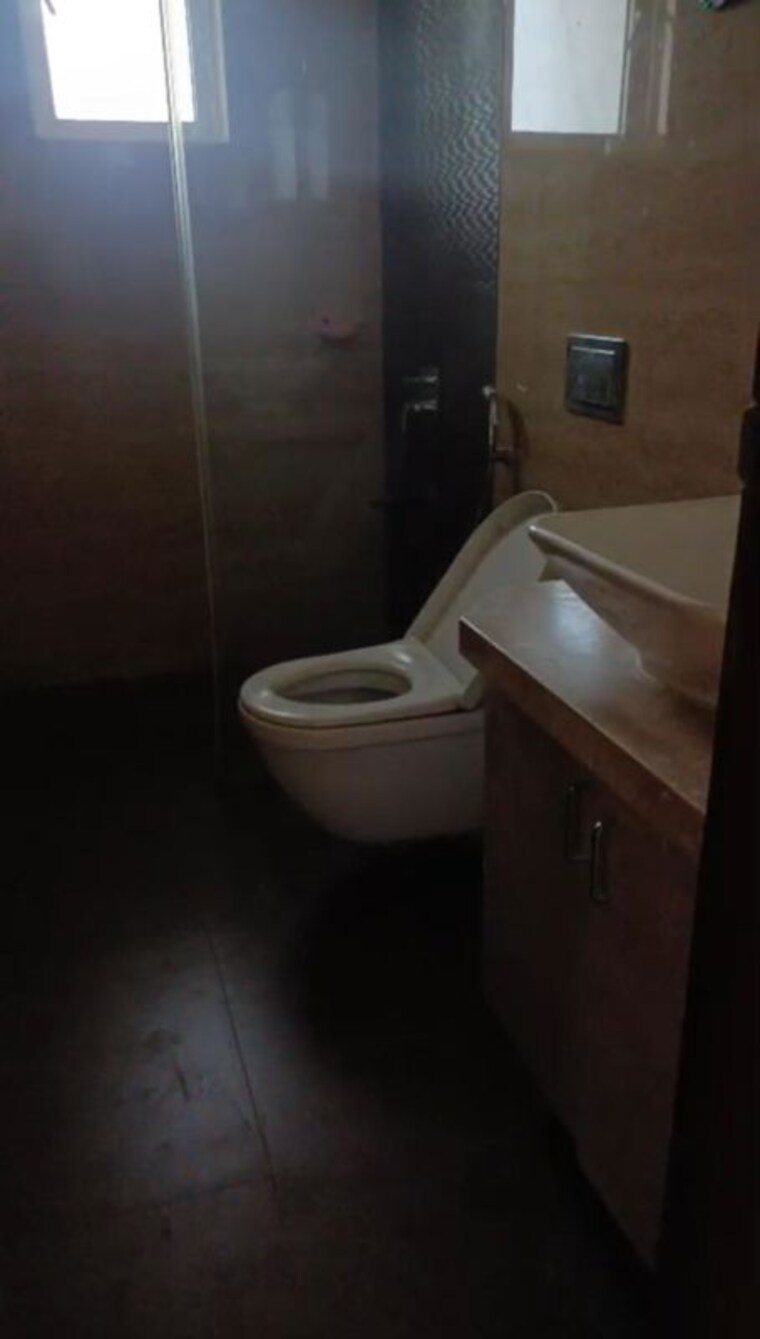 Bathroom, ajmera-zeon 2 Bedroom 925 Sq.Ft. Apartment In Bhakti Park Mumbai 10423383