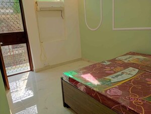 Bedroom in 1 BHK Builder Floor at Malviya Nagar – for Rent