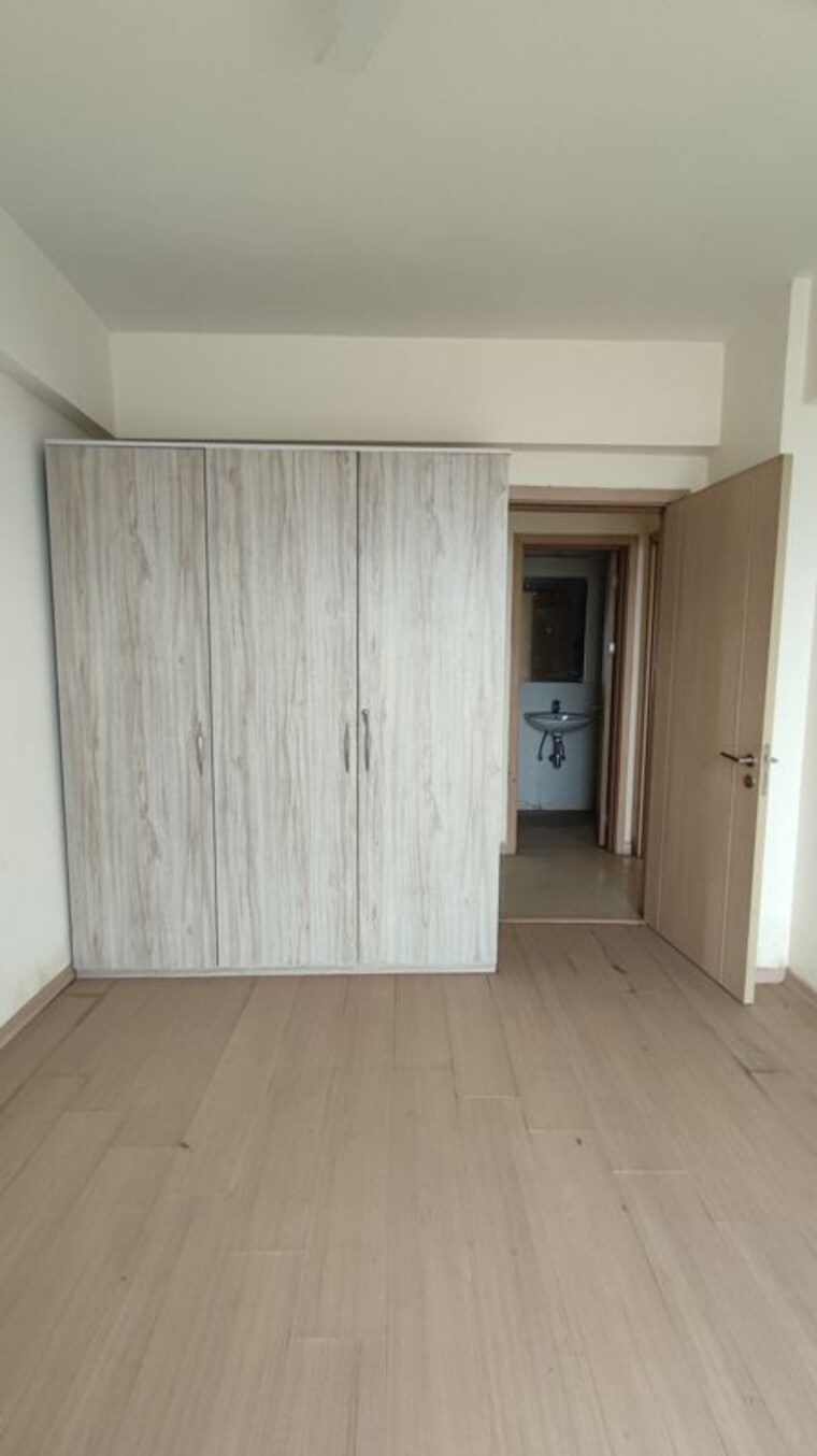 Room, dlf-express-greens 3.5 Bedroom 1940 Sq.Ft. Apartment In Manesar Sector 1a Gurgaon 10423425