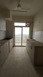 3.5 BHK + Pooja Room,Servant Room 1940 Sq.Ft. Apartment in DLF Express Greens