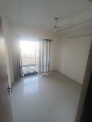 Room in 2 BHK Apartment at Geetanjali CHS Seawoods, Seawoods – for Rent