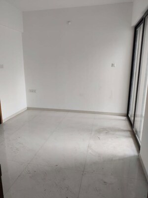 Room in 2 BHK Apartment at Majestique Signature Towers, Balewadi – for Rent