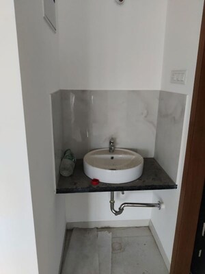 Bathroom in 3 BHK Apartment at Majestique Signature Towers, Balewadi – for Rent