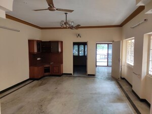Room in  Office Space at Saibaba Colony – for Rent