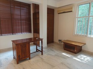 Room in 3 BHK Builder Floor at Vasant Vihar – for Rent