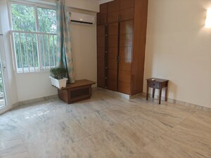 Room in 3 BHK Builder Floor at Vasant Vihar – for Rent