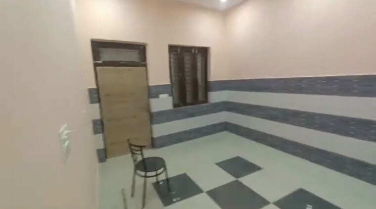 Room, upsidc site b 3 Bedroom 1350 Sq.Ft. Independent House In Upsidc Site B Greater Noida 10423553