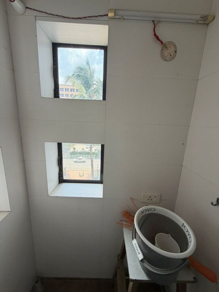 Bathroom, raheja-gardens-aspen 2 Bedroom 890 Sq.Ft. Apartment In Midc Colony Thane 10423651