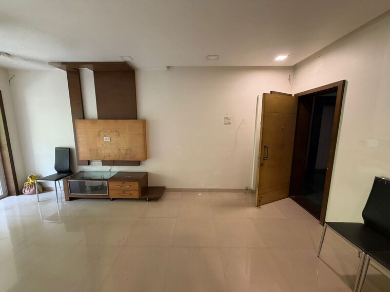 Cover Image, raheja-gardens-aspen 2 Bedroom 890 Sq.Ft. Apartment In Midc Colony Thane 10423651