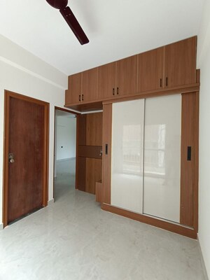 Room in 2 BHK Builder Floor at Reliaable Lakedew Residency -1, Haralur Road – for Rent