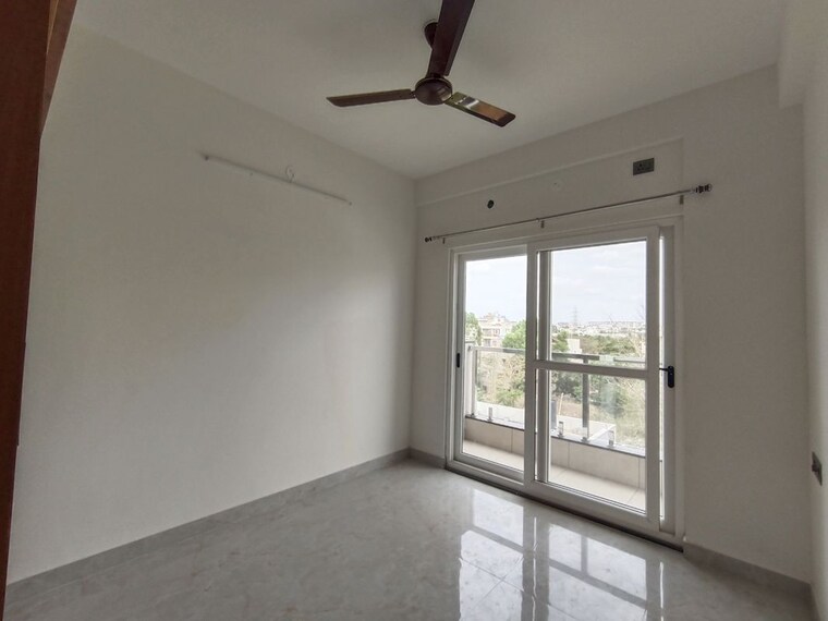 Room, reliaable-lakedew-residency-1 2 Bedroom 1100 Sq.Ft. Builder Floor In Haralur Road Bangalore 10423738