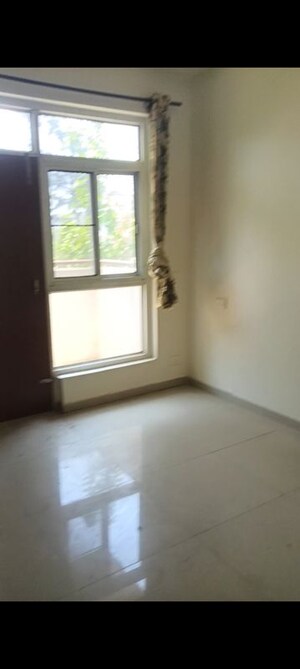 2 BHK Apartment For Rent in NK Sharma Savitry Greens 2, Ghazipur