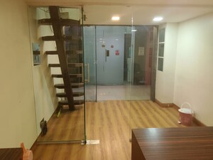   Office Space at Om Heera Panna Mall, Andheri West – for Rent
