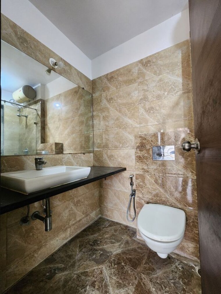 Bathroom, lokhandwala-spring-grove 2 Bedroom 750 Sq.Ft. Apartment In Kandivali East Mumbai 10423777
