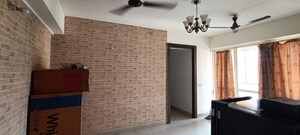 Room in 2 BHK Apartment at Jaypee Greens Kosmos, Sector 134 – for Rent