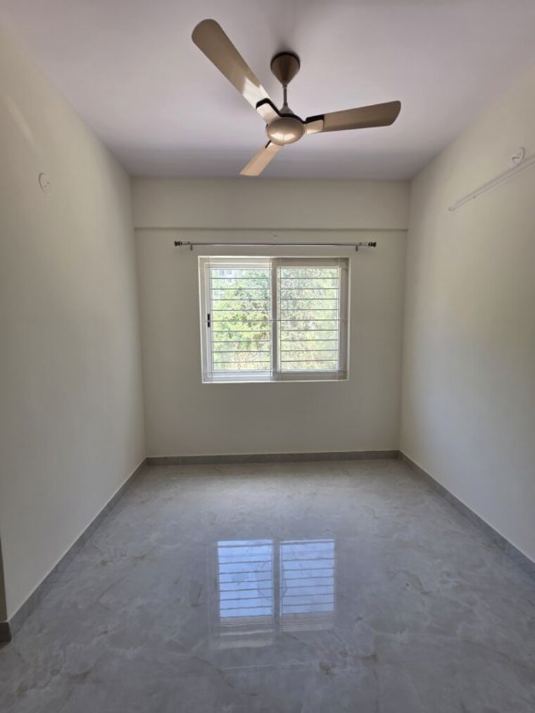 Room, reliaable-lakedew-residency-1 2 Bedroom 1100 Sq.Ft. Builder Floor In Haralur Road Bangalore 10423842