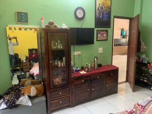 Room in 4 BHK Independent House at Ghazipur – for Rent