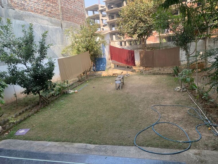 Garden, ghazipur 4 Bedroom 2228 Sq.Ft. Independent House In Ghazipur Zirakpur 10423864