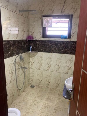 Bathroom in 4 BHK Independent House at Ghazipur – for Rent
