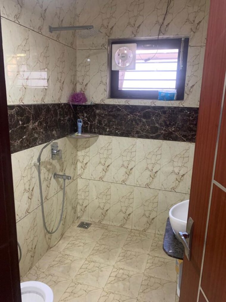 Bathroom, ghazipur 4 Bedroom 2228 Sq.Ft. Independent House In Ghazipur Zirakpur 10423864