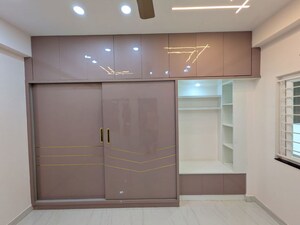 Furnished Amenities in 3 BHK Apartment at Manikonda – for Rent