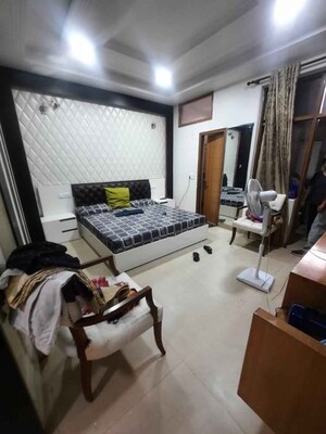 Team Area in 3 BHK Builder Floor at Malviya Nagar – for Rent
