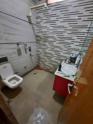 Team Area in 3 BHK Builder Floor at Malviya Nagar – for Rent