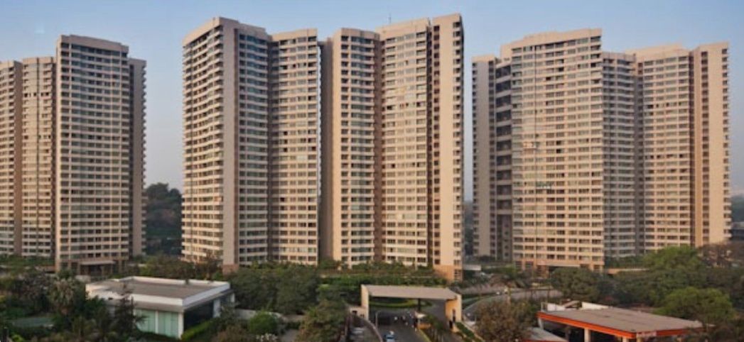 2.5 BHK 1055 Sq.Ft. Apartment in Oberoi Realty Splendor