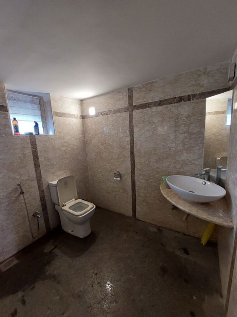 Bathroom, porvorim 1 Bedroom 600 Sq.Ft. Builder Floor In Porvorim Goa 10423921