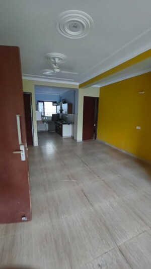 Room in 3 BHK Builder Floor at Vipul World Floors, Sector 48 – for Rent