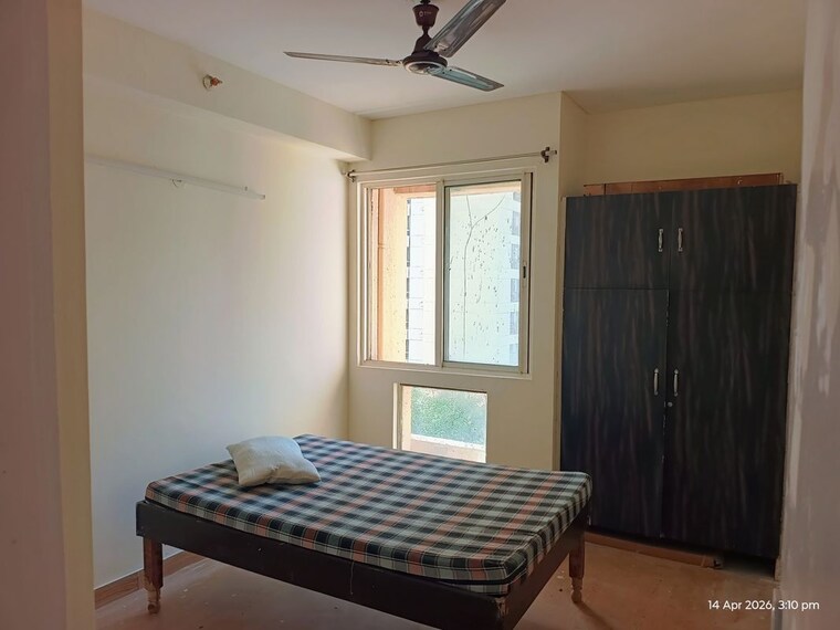Bedroom, jaypee-greens-kosmos 2 Bedroom 950 Sq.Ft. Apartment In Sector 134 Noida 10402122