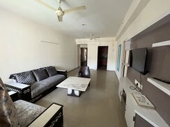 3.5 BHK + Servant Room Apartment For Rent in Jaypee Greens Kosmos