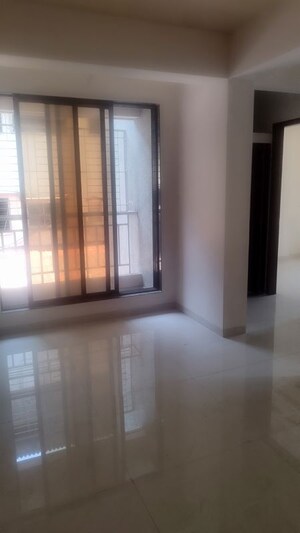 Room in 1 BHK Apartment at Laxmi Niwas Dombivli West, Dombivli West – for Rent
