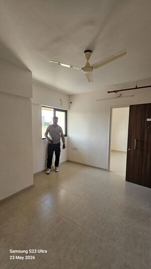 2 BHK Apartment For Rent in Runwal Gardens, Dombivli East
