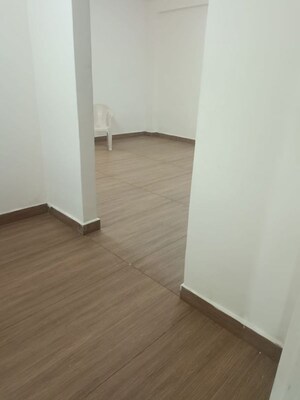 Room in 3 BHK Apartment at Marigold Apartments Pragathi Nagar, Pragathi Nagar – for Rent