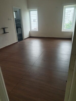 Room in 3 BHK Apartment at Marigold Apartments Pragathi Nagar, Pragathi Nagar – for Rent