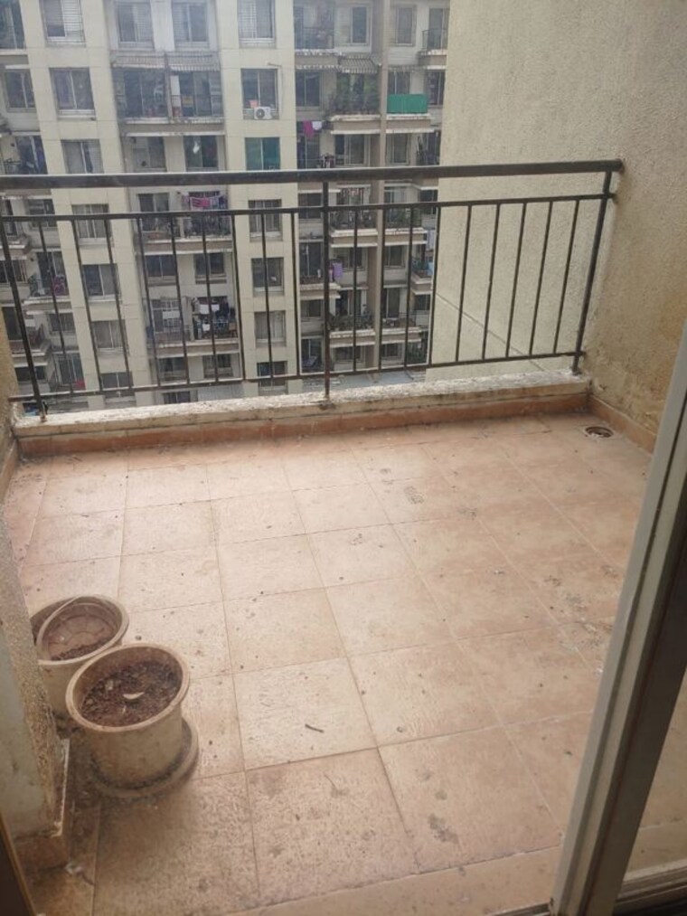 Balcony, park-express 2 Bedroom 1000 Sq.Ft. Apartment In Baner Pune 10423993