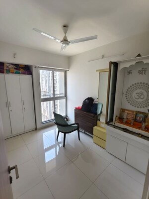 3 BHK Apartment For Rent in Godrej Emerald, Ghodbunder Road