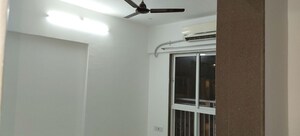 Room in 2 BHK Apartment at Shraddha Priva, Mulund West – for Rent