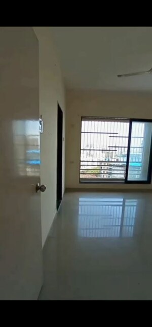 Room in 3 BHK Apartment at Space Ashley Tower, Mira Road – for Rent