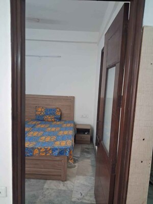 Furnished Amenities in 1 BHK Builder Floor at Malviya Nagar – for Rent
