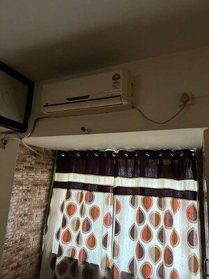 Furnished Amenities in 1 BHK Apartment at Satguru Sharan I, Mulund East – for Rent