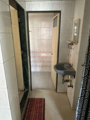 1 BHK Apartment at Satguru Sharan I, Mulund East – for Rent