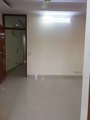 Room in 3 BHK Builder Floor at Panchsheel Extension – for Rent