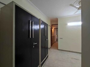 Room in 3 BHK Builder Floor at Panchsheel Extension – for Rent